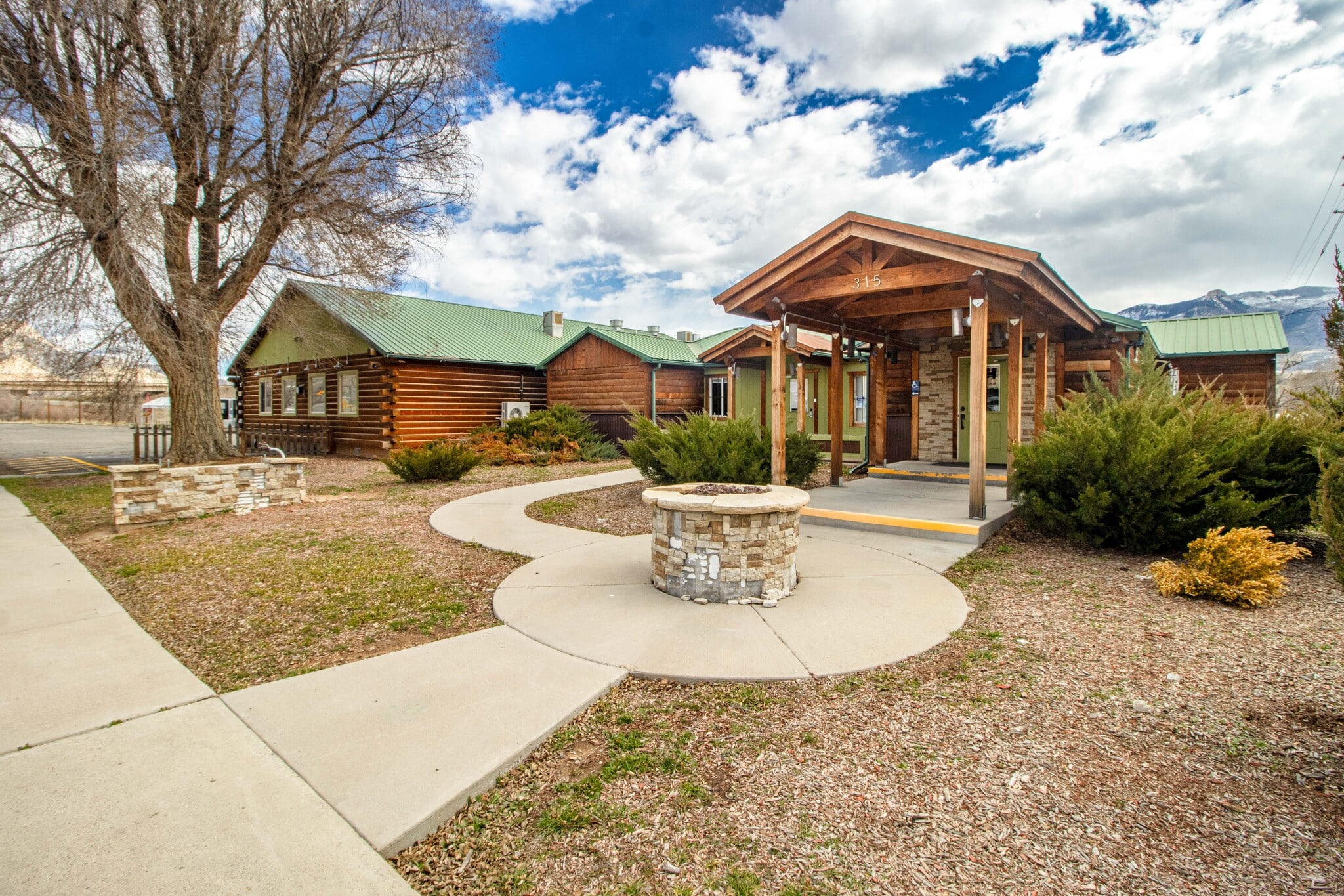 315 E 1st St, Parachute, CO for sale Primary Photo- Image 1 of 21
