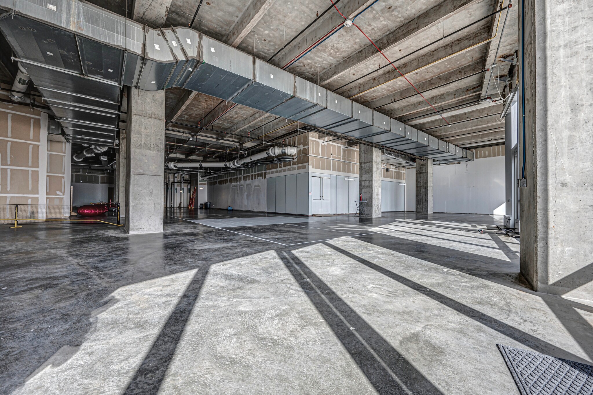 499 W Sheridan Ave, Oklahoma City, OK for lease Interior Photo- Image 1 of 4