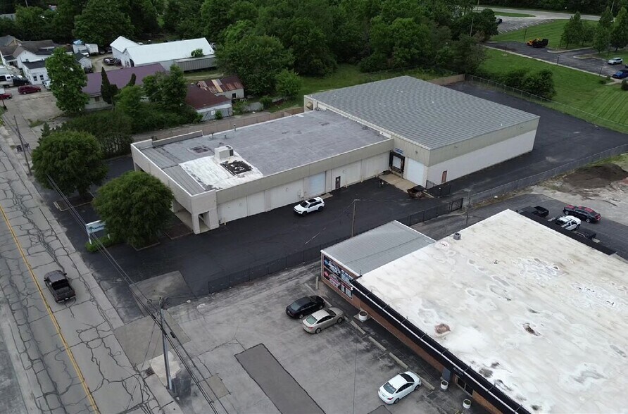 1225 W Main St, Wilmington, OH à vendre - Photo du bâtiment - Image 2 de 13