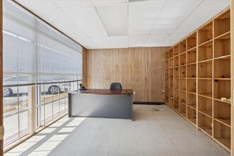 7105 Lawndale St, Houston, TX à louer Photo intérieure- Image 2 de 9