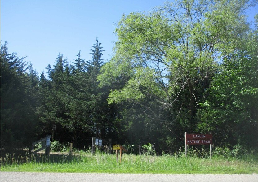 5325 Adams, Topeka, KS à vendre - Autre - Image 2 de 3