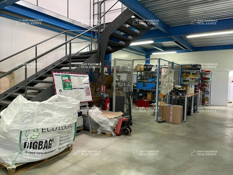 Flex in Basse-Goulaine for lease - Interior Photo - Image 2 of 10