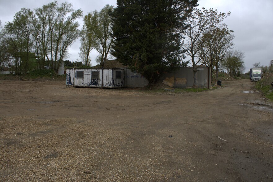 3 Taylors Rd, Hitchin à louer - Photo du bâtiment - Image 3 de 3