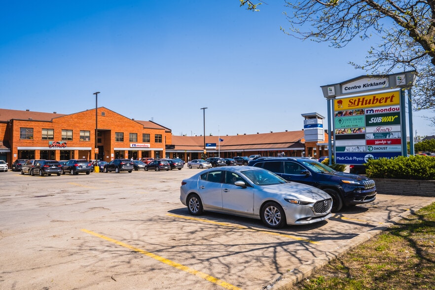 2899 Boulevard St-Charles, Kirkland, QC à louer - Photo du bâtiment - Image 3 de 14