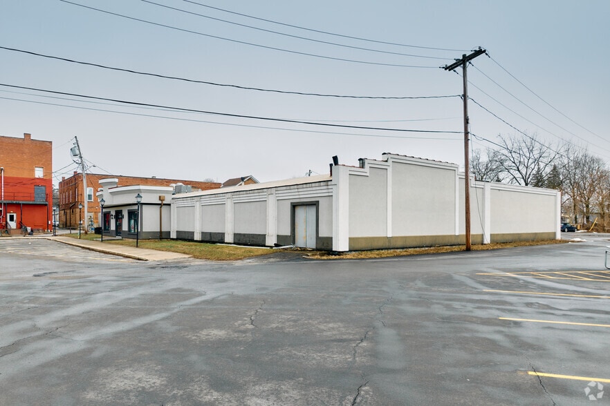 3156 State St, Caledonia, NY for sale - Primary Photo - Image 1 of 21