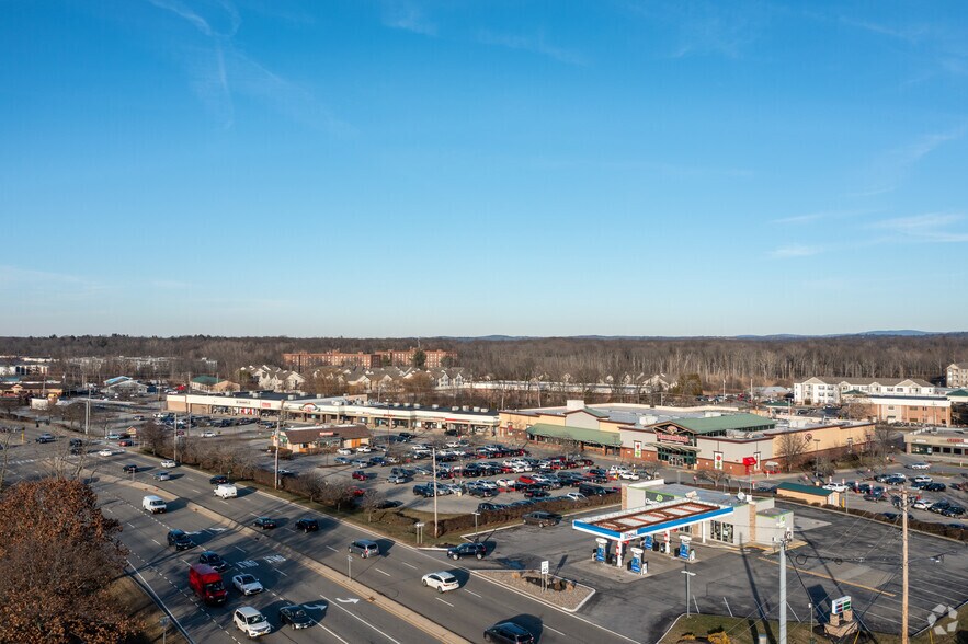 1488-1490 Route 9, Wappingers Falls, NY à louer - Aérien - Image 2 de 6