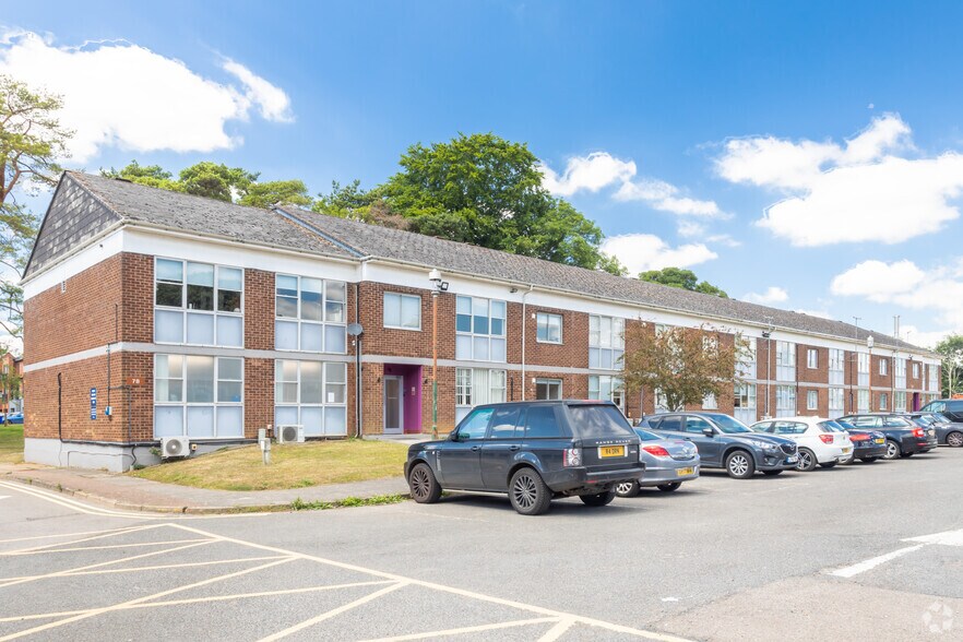 77 Camp Rd, Upper Heyford à louer - Photo du bâtiment - Image 3 de 5