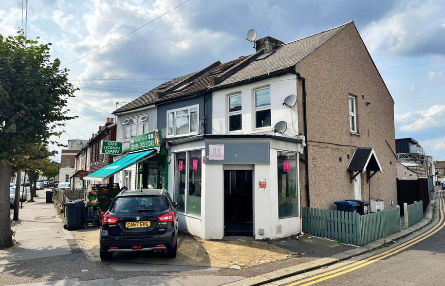 68 Stanley Rd, Croydon for lease - Building Photo - Image 1 of 1