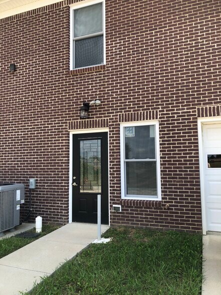 119 Drexler Cir, Elizabethtown, KY à louer - Photo du bâtiment - Image 2 de 4
