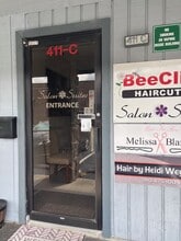 411 Western Blvd, Jacksonville, NC for lease Interior Photo- Image 2 of 10