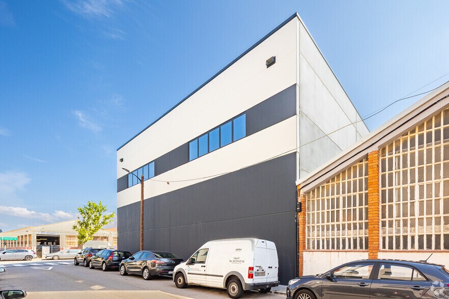 Industrial in Santa Perpètua de Mogoda, Barcelona for lease - Building Photo - Image 2 of 2