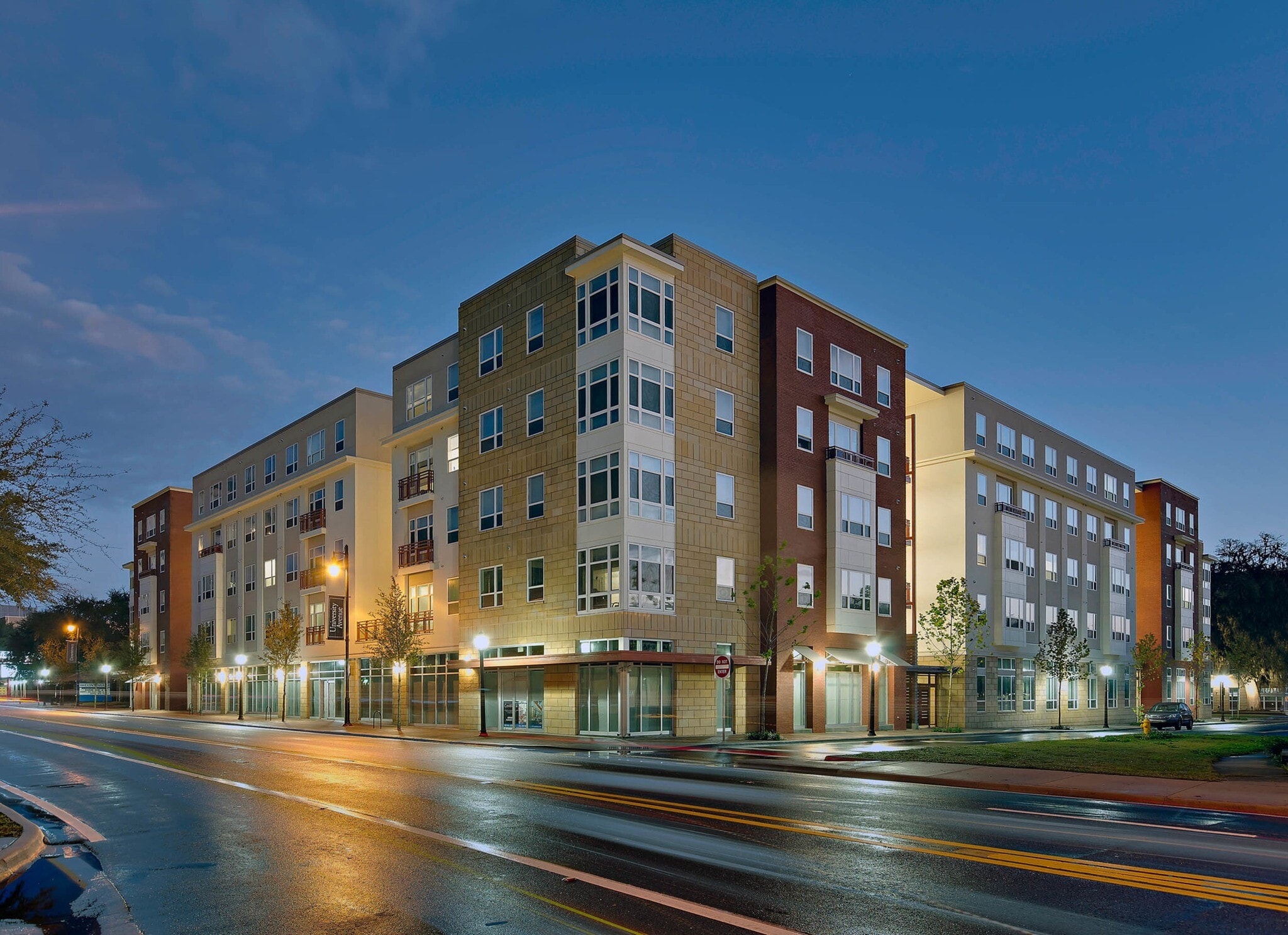 491 W University Ave, Gainesville, FL for lease Primary Photo- Image 1 of 6