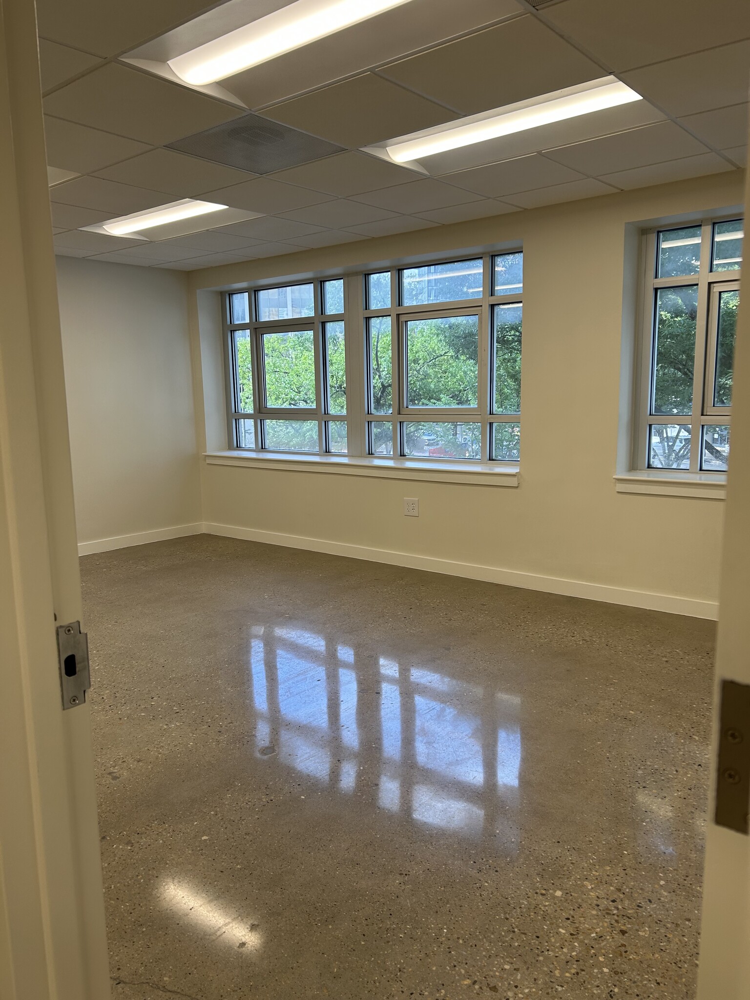 7768 Woodmont Ave, Bethesda, MD à louer Photo intérieure- Image 1 de 4