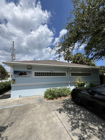 391 3rd Ave S, Jacksonville Beach, FL for lease - Building Photo - Image 1 of 2