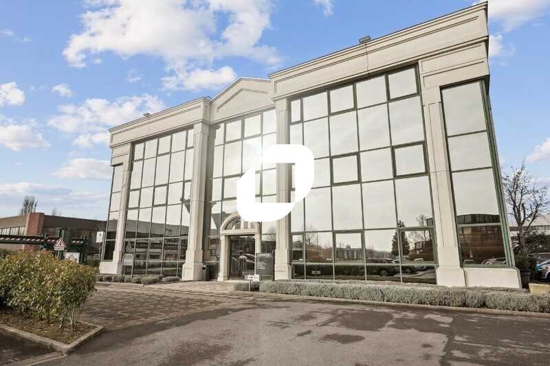 Office in Villebon-sur-Yvette for lease Building Photo- Image 1 of 11