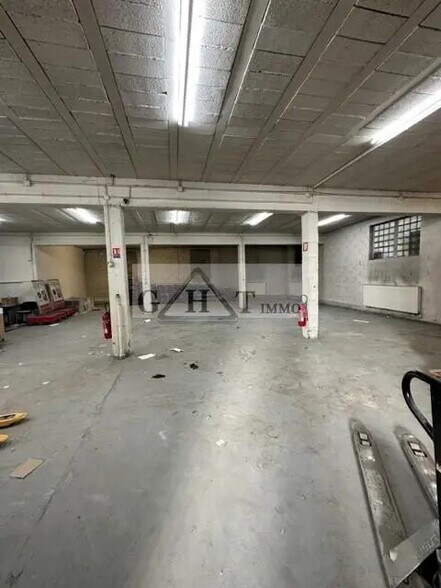 Industrial in Romainville for lease - Interior Photo - Image 2 of 6