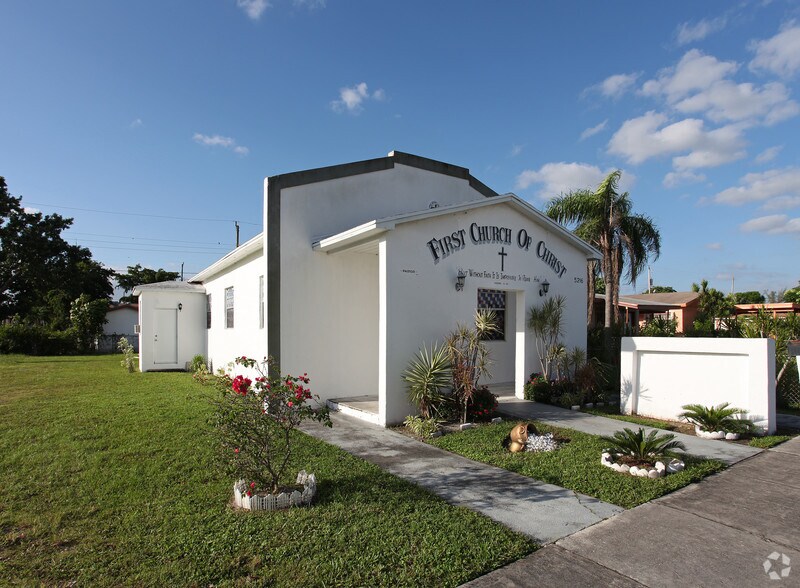 5216 Mayo St, Hollywood, FL à vendre - Photo principale - Image 1 de 2