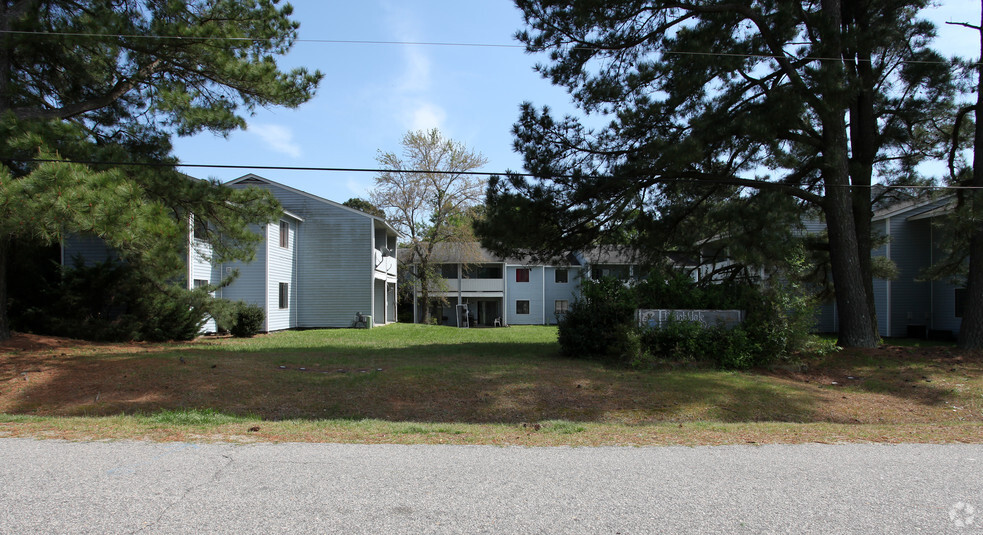 301-377 Railroad St, Knightdale, NC à vendre - Photo principale - Image 1 de 1