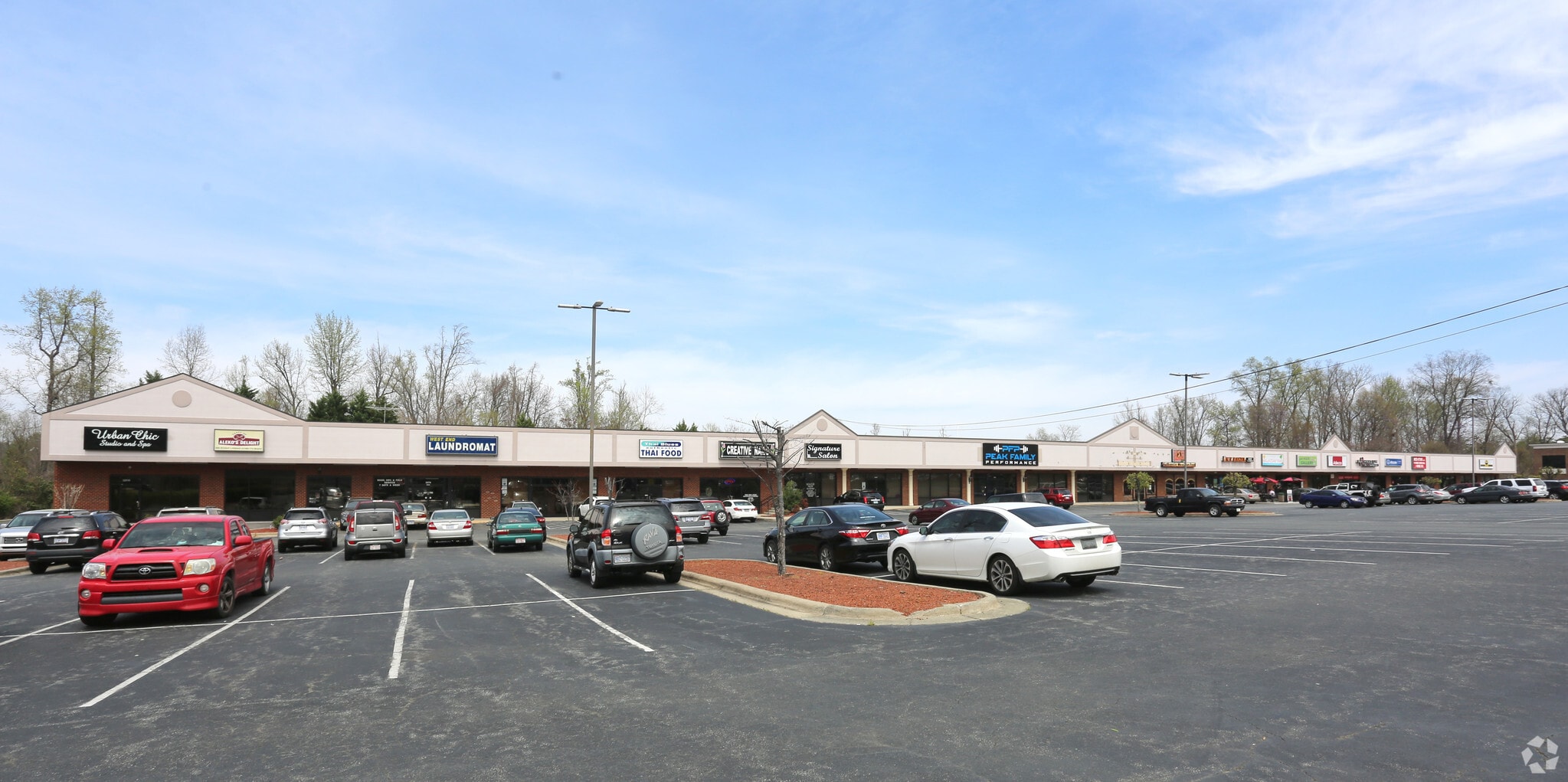 3243-3281 S Church St, Burlington, NC for lease Primary Photo- Image 1 of 2