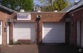60 High St, Kingston Upon Thames for lease Building Photo- Image 1 of 2