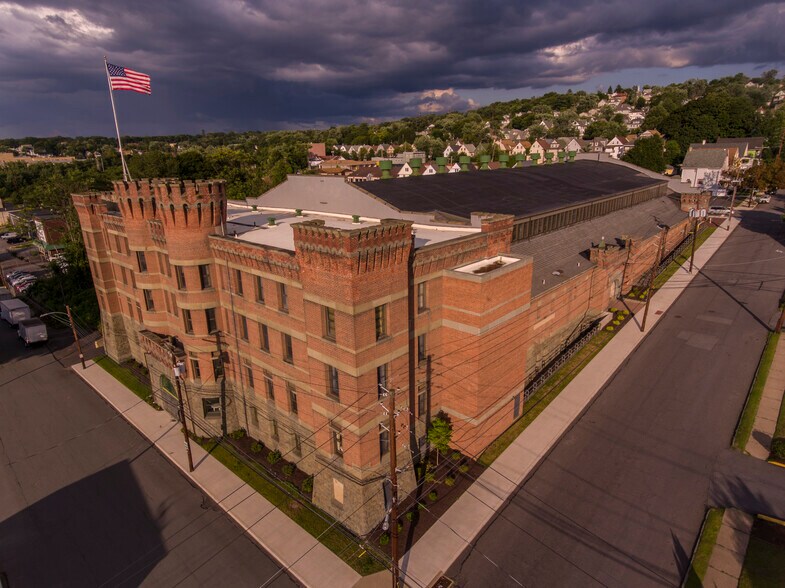 900 Adams Ave, Scranton, PA à louer - Photo du bâtiment - Image 2 de 26