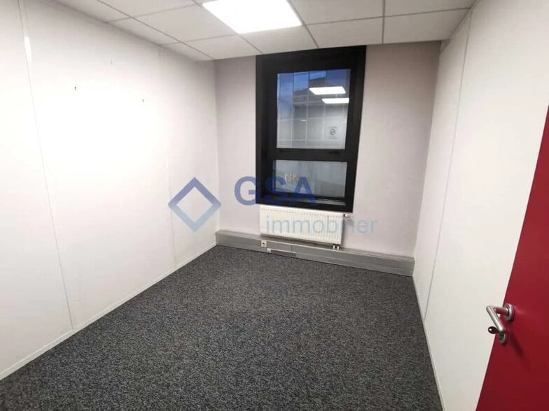 Office in Évry-Courcouronnes for lease - Interior Photo - Image 3 of 6