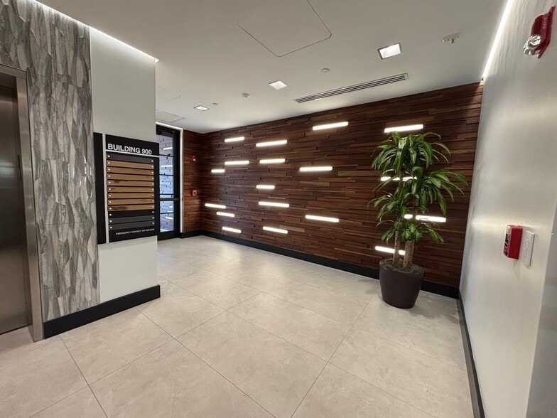 900 SE 3rd Ave, Fort Lauderdale, FL for lease - Interior Photo - Image 2 of 5