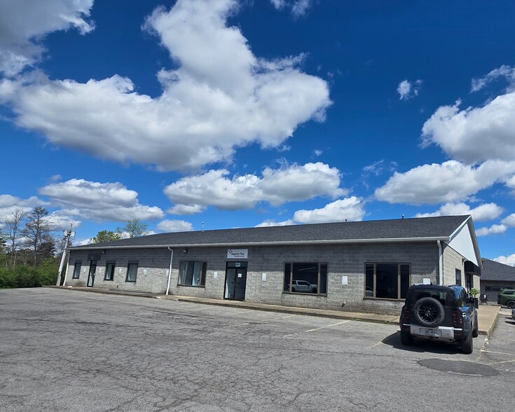 3899 Oneida St, New Hartford, NY à louer - Photo principale - Image 1 de 1