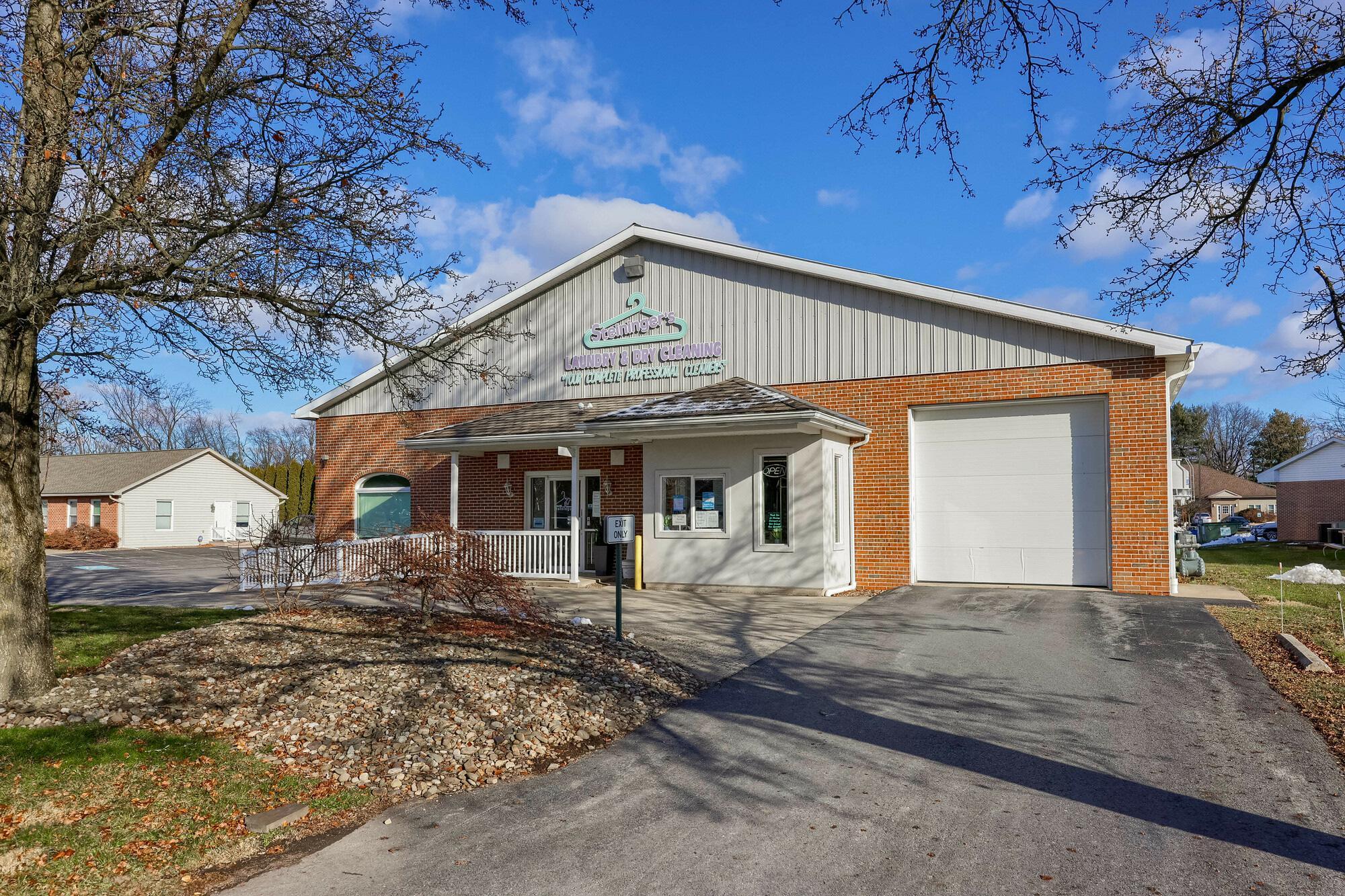 4 Commerce Ave, Selinsgrove, PA for sale Primary Photo- Image 1 of 13