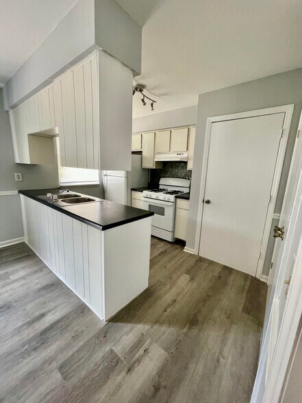 1430 E Main St, Murfreesboro, TN à vendre - Photo du bâtiment - Image 3 de 15