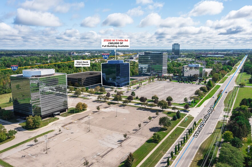 27350 W 11 Mile Rd, Southfield, MI à louer - Photo du bâtiment - Image 3 de 14