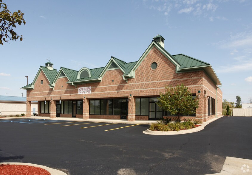 29650-29680 S Wixom Rd, Wixom, MI à louer - Photo du bâtiment - Image 1 de 8
