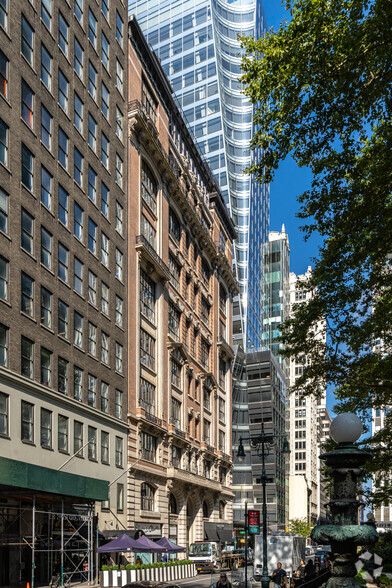 80 W 40th St, New York, NY for lease - Building Photo - Image 2 of 4