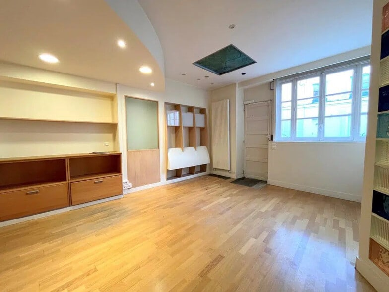 Bureau dans Saint-Germain-en-Laye à vendre - Photo intérieure - Image 1 de 5