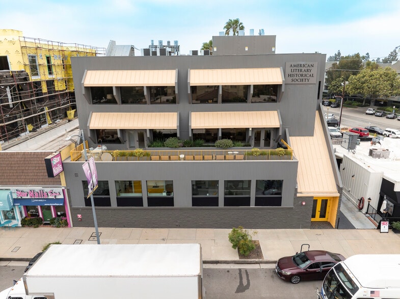 10045 Riverside Dr, Toluca Lake, CA for lease - Building Photo - Image 1 of 10