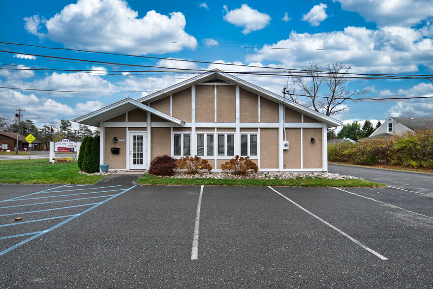 404 Troy Schenectady Rd, Latham, NY for lease - Building Photo - Image 1 of 37