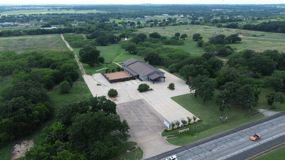 1524 S Broadway St, Joshua, TX for lease - Building Photo - Image 3 of 32