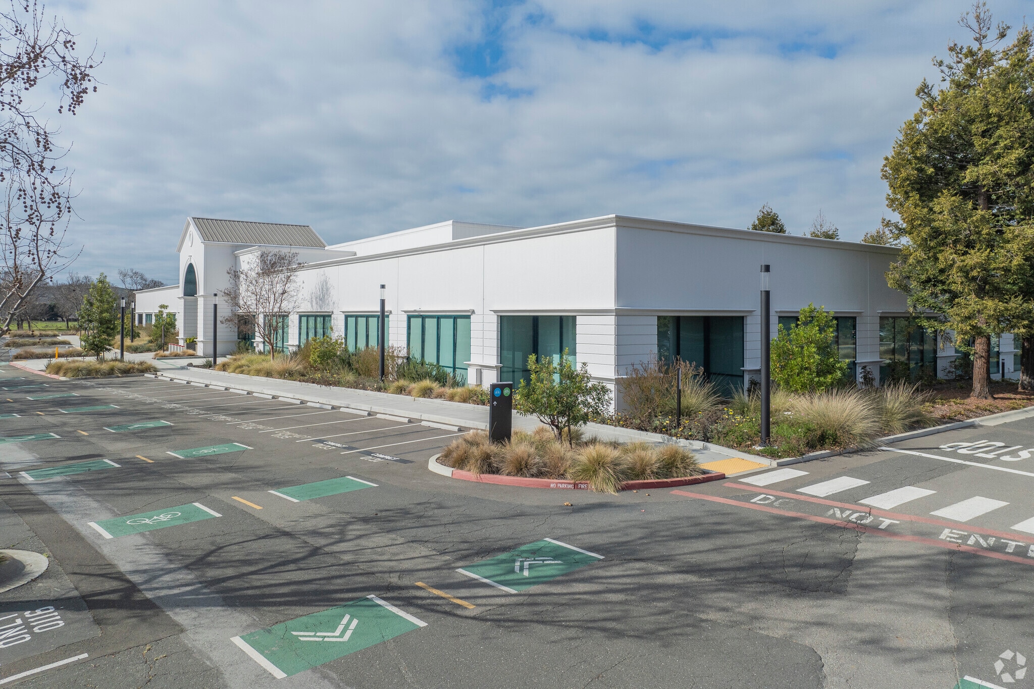 7601 Dumbarton Cir, Fremont, CA for lease Primary Photo- Image 1 of 11