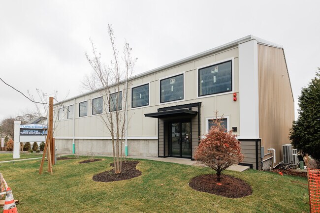 Plus de détails pour 130 Route 59, Airmont, NY - Bureau, Industriel à louer