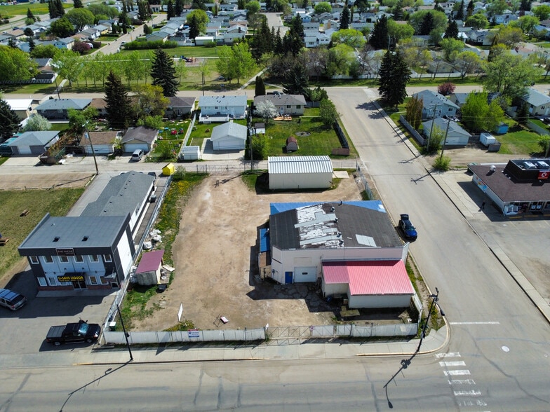 9903 100 St, Morinville, AB for sale - Building Photo - Image 2 of 4