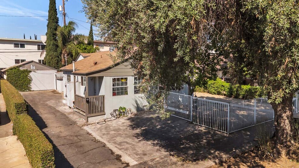 8843 Tilden Ave, Panorama City, CA à vendre - Photo du bâtiment - Image 2 de 13