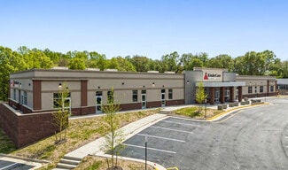 More details for 923 Maple Grove Dr, Fredericksburg, VA - Retail for Sale