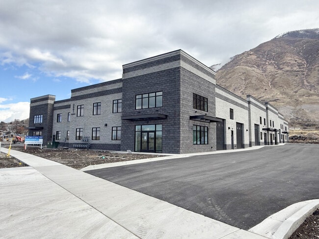Plus de détails pour 2601 S Mountain Vista Pky, Provo, UT - Industriel à louer