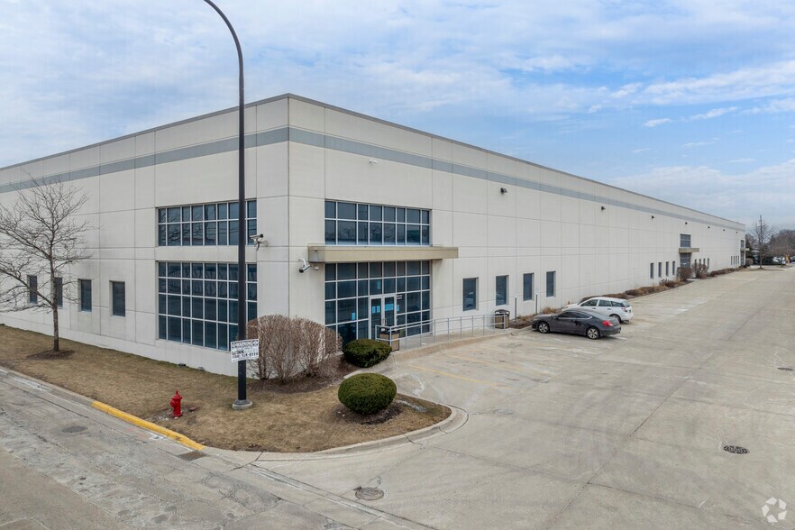 5900 W Ogden Ave, Cicero, IL à vendre - Photo du bâtiment - Image 1 de 8