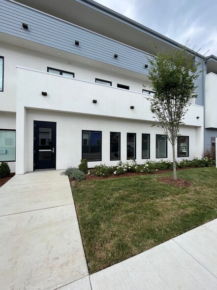 1919 9th Ave N, Nashville, TN for lease - Building Photo - Image 3 of 6