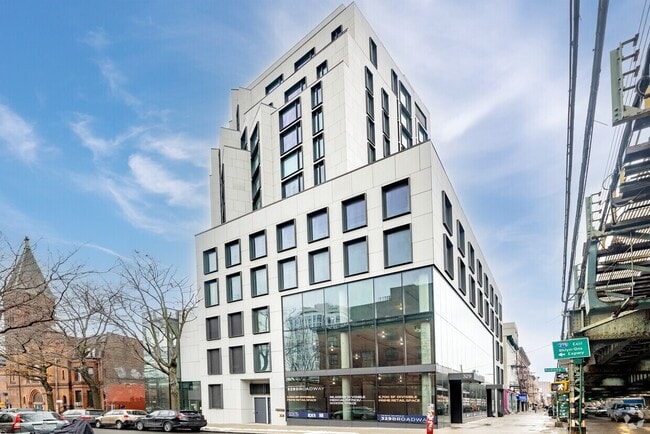 Plus de détails pour 329 Broadway, Brooklyn, NY - Bureau/Commerce de détail à louer