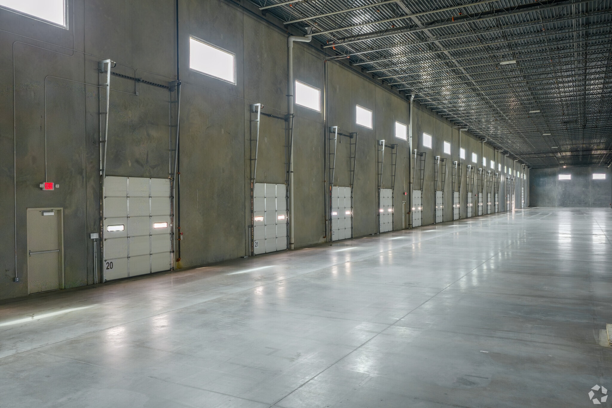 6100 N Stemmons Fwy, Sanger, TX for lease Interior Photo- Image 1 of 8