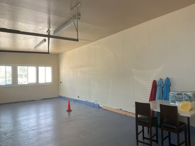 19740, Hayward, CA à vendre - Photo du bâtiment - Image 3 de 11