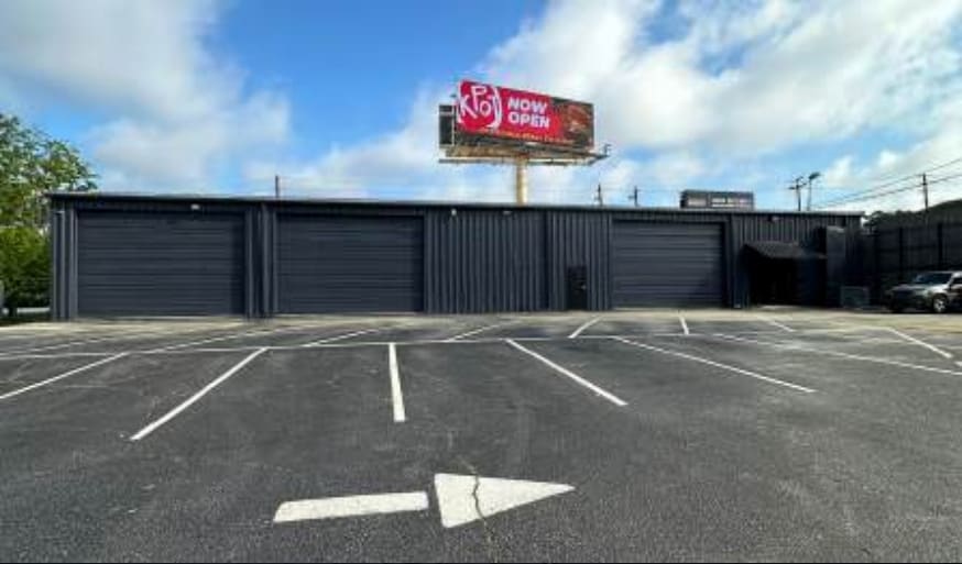 1900 Northside Industrial Blvd portfolio of 2 properties for sale on LoopNet.ca - Building Photo - Image 3 of 13
