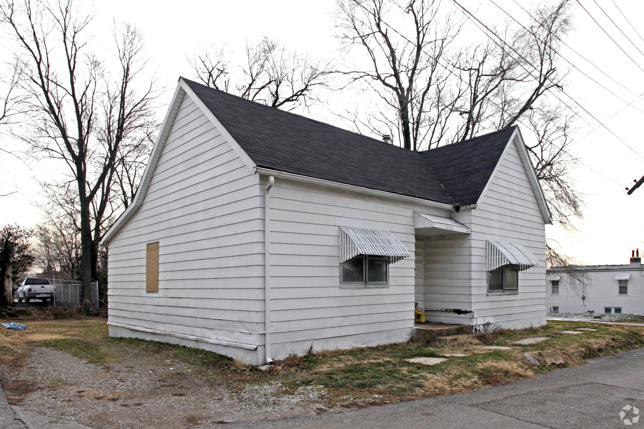 1320 Hughes Pl, Saint Louis, MO for sale Primary Photo- Image 1 of 3